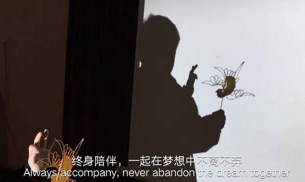 国智智库与创新文化项目“手电影”创作人共促优秀文化项目发展(图4) 艺术的气息正在孩子们中弥漫