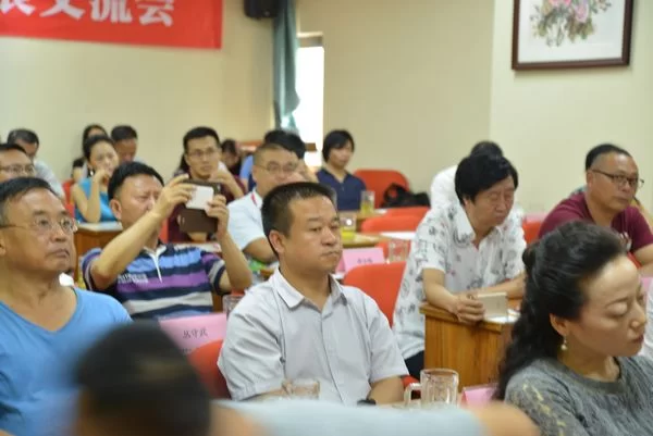 “国学之门·企业之道”国学助推企业发展交流会在蓉圆满举行(图4) 四川广合达农业开发有限公司董事长魏荣先生