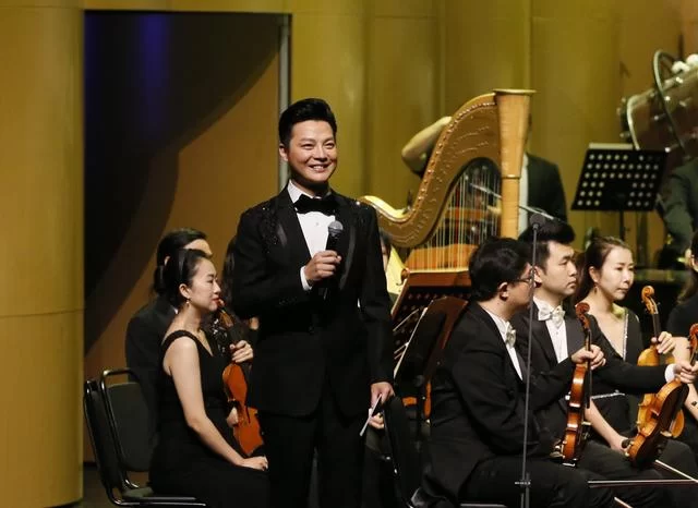 青岛海洋国际音乐季,阎维文民族声乐大师班师生音乐会成功上演(图2) 青岛海洋国际音乐季,阎维文民族声乐大师班师生音乐会成功上演(图2)